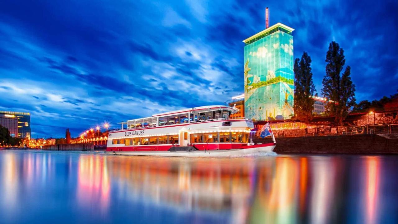 Apartament Family Deluxe A Stone Throw From The Centre And Danube *