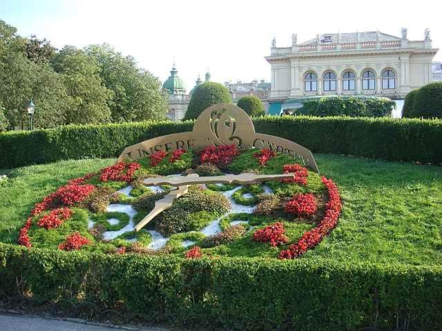 Apartament Family Deluxe A Stone Throw From The Centre And Danube