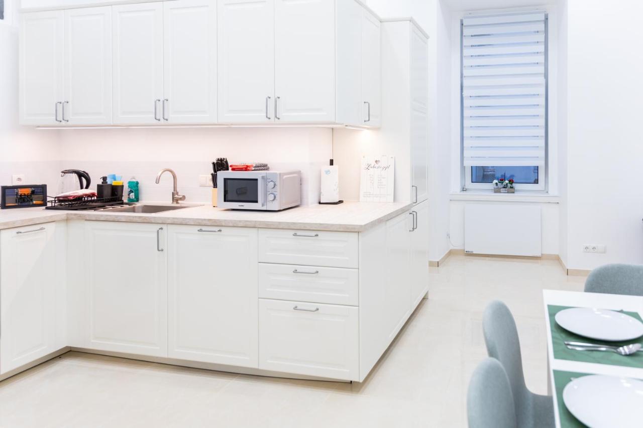 Apartament Family Deluxe A Stone Throw From The Centre And Danube